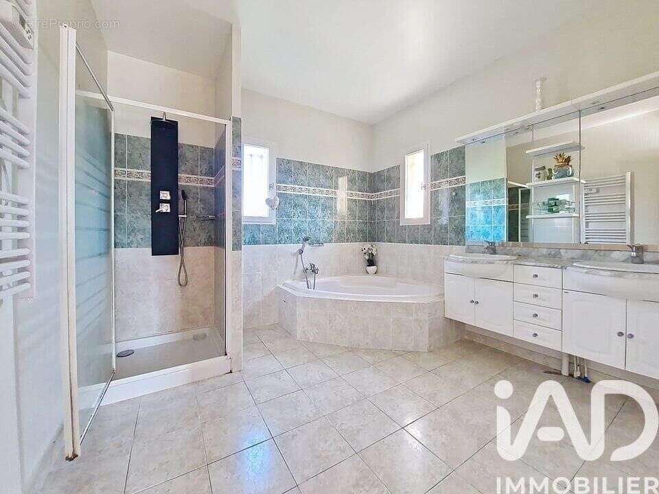 Photo 8 - Maison à LAMOTHE-MONTRAVEL