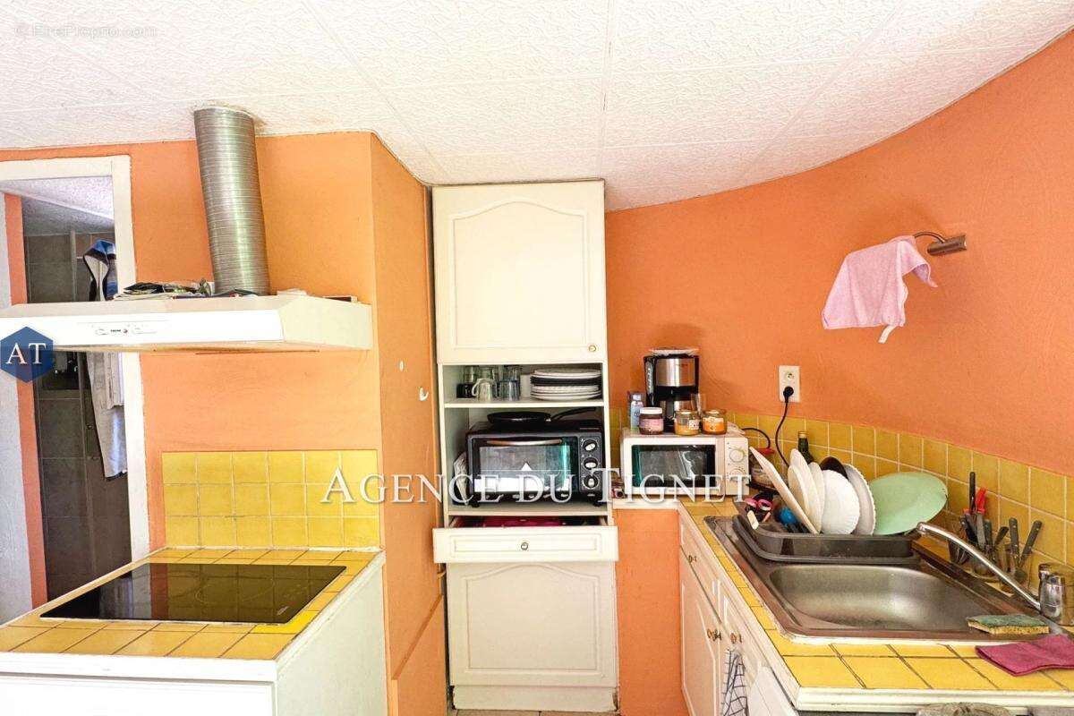 Maison à SAINT-CEZAIRE-SUR-SIAGNE