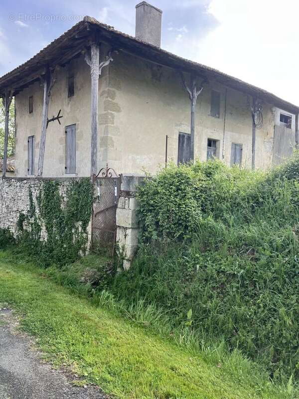 Maison à MONSEGUR