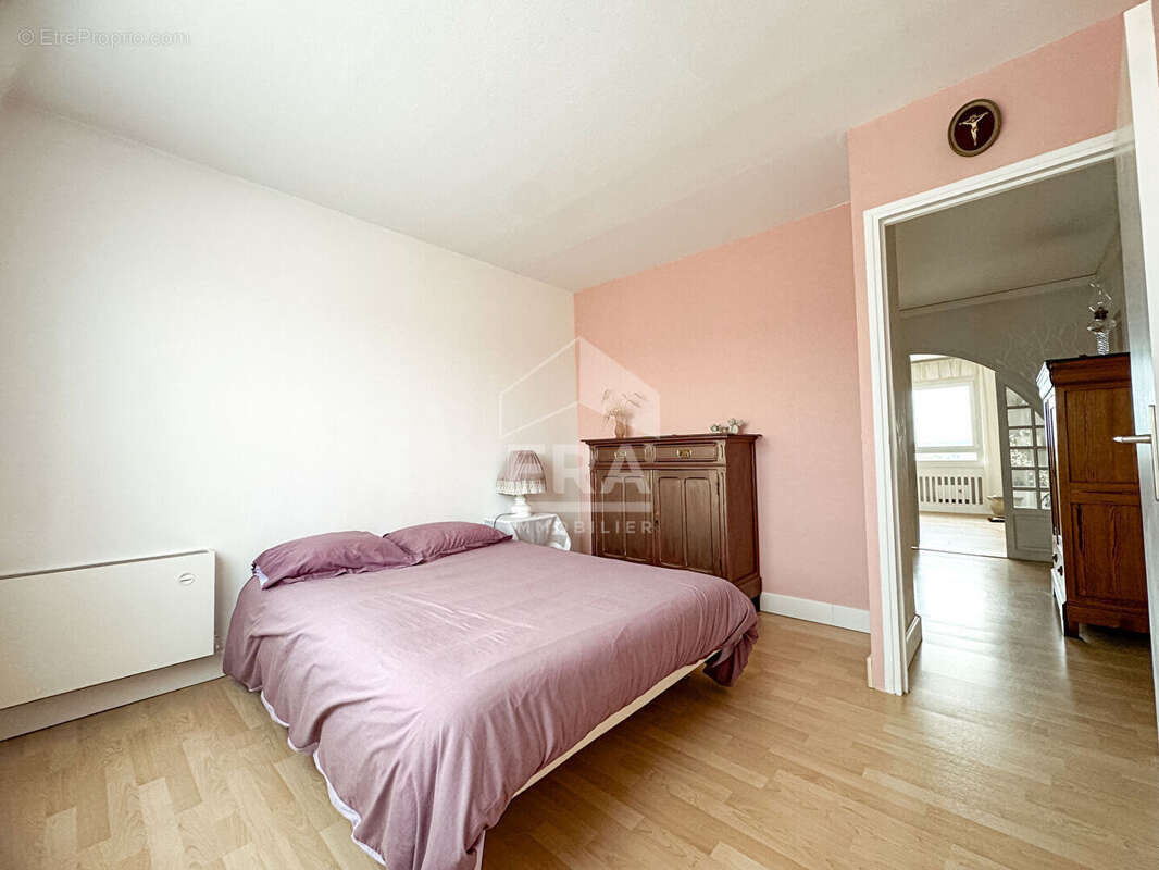 Appartement à SARTROUVILLE