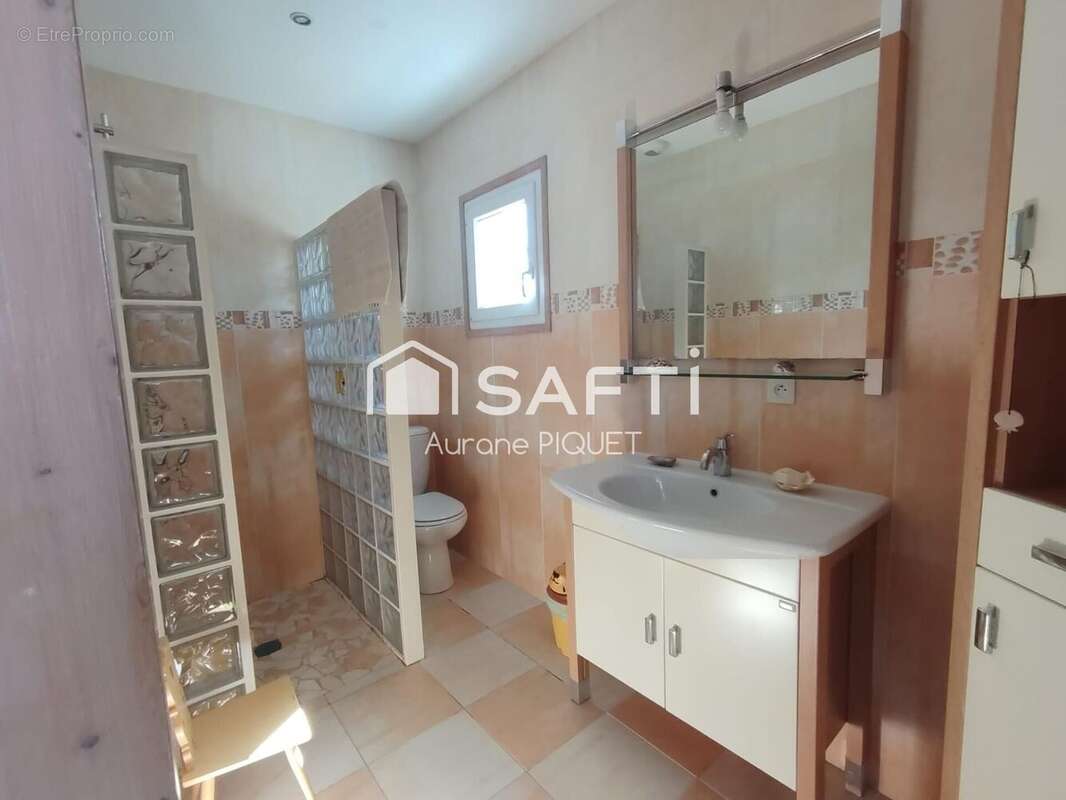 Maison 150 m² à Charron  - photo 9