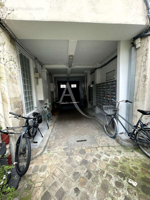 Appartement à PARIS-10E