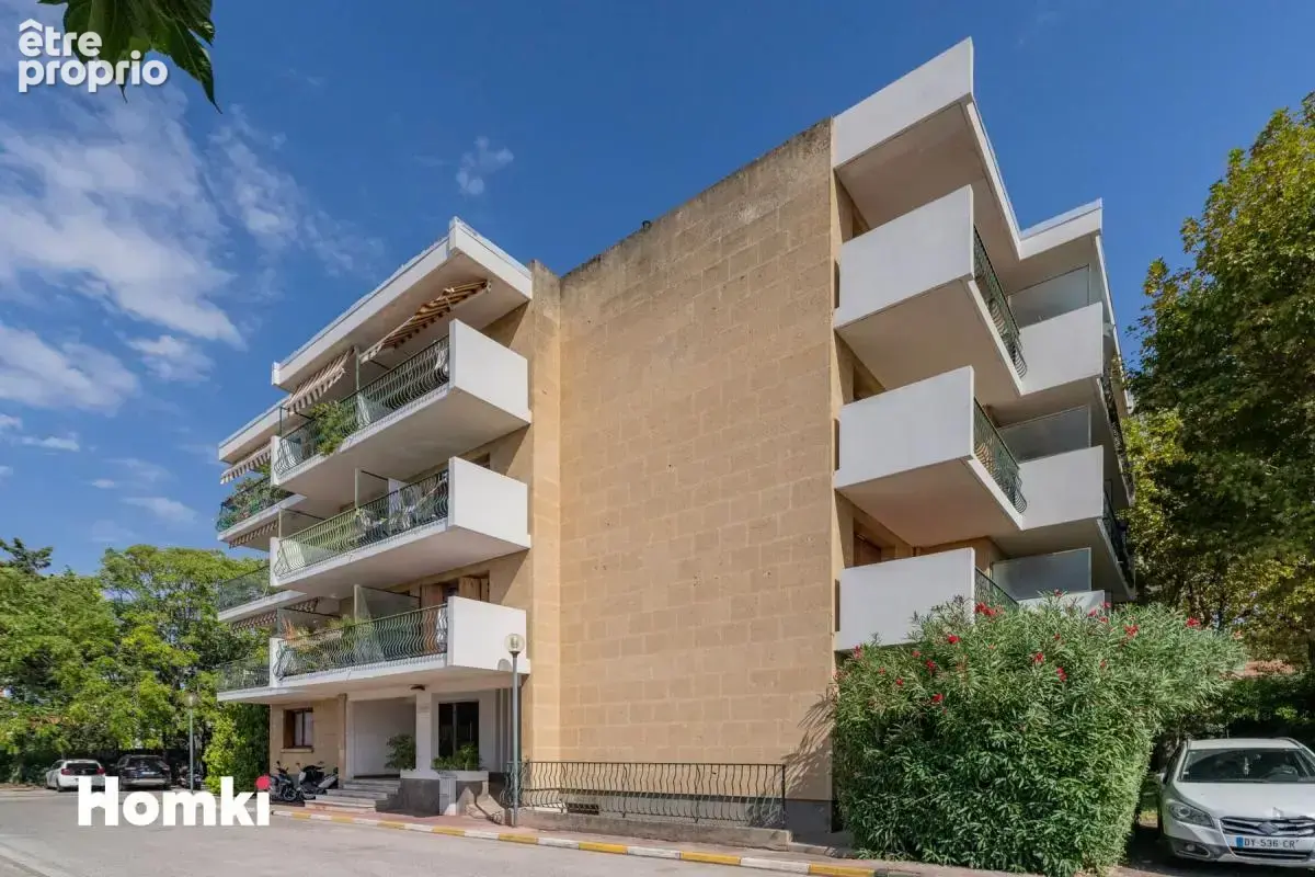 Appartement T1 dernier étage avec terrasse et parking - photo 5