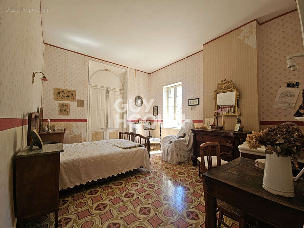 Demeure de Maître : L'Élégance et l'Espace aux Portes de Narbonne - photo 9
