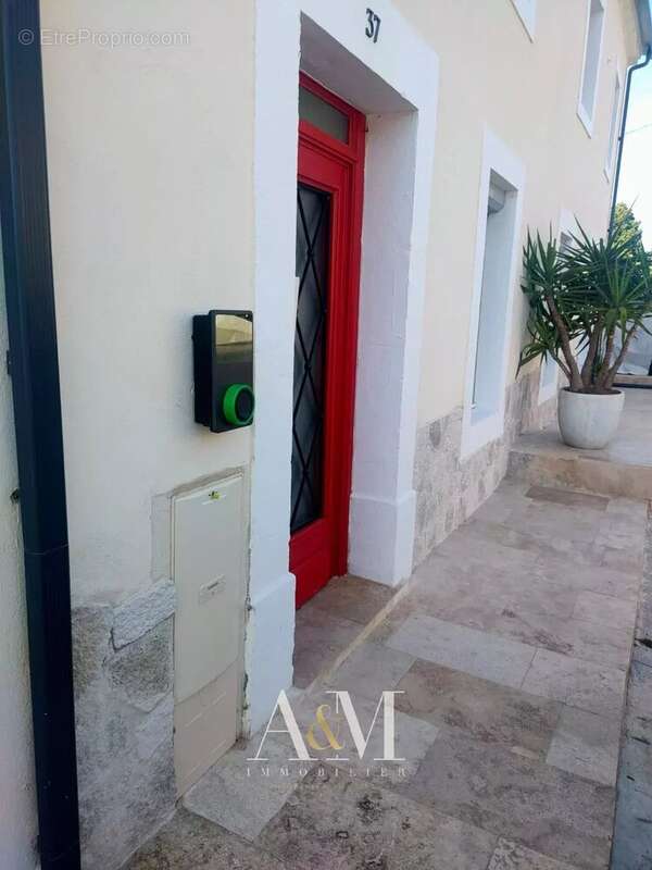 Appartement à ORNAISONS