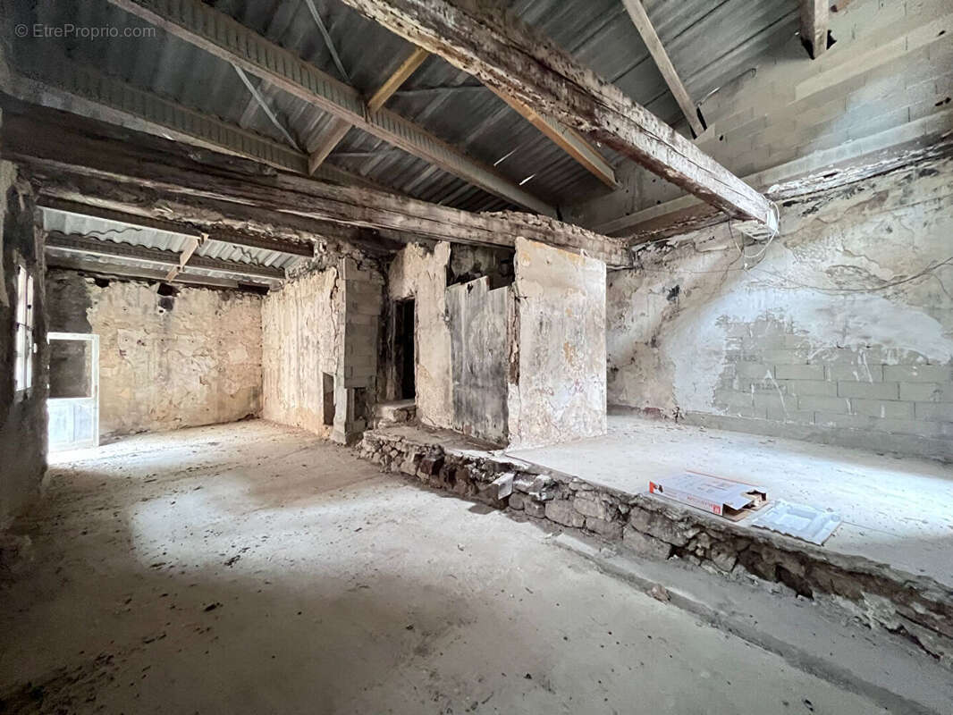 Photo 5 - Commerce à APT