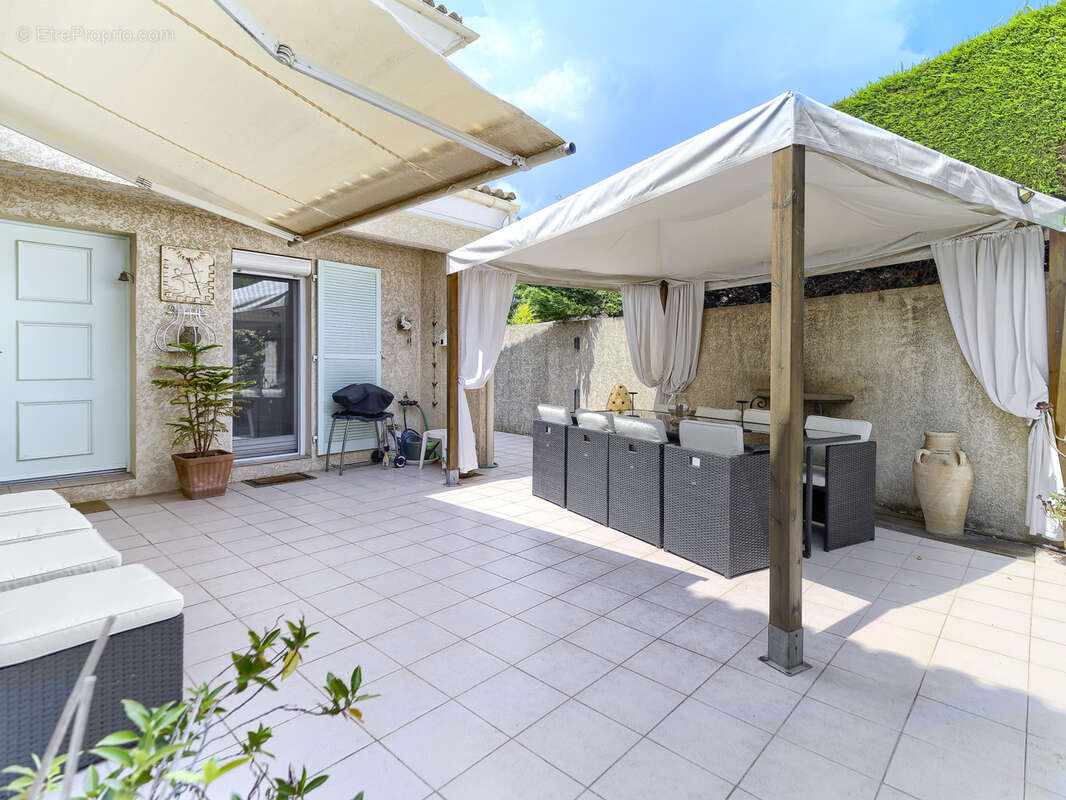 Maison à VILLENEUVE-LOUBET