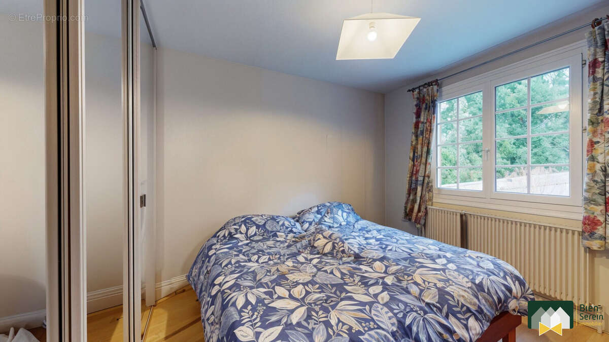 Chambre rdc - Maison à LEVES