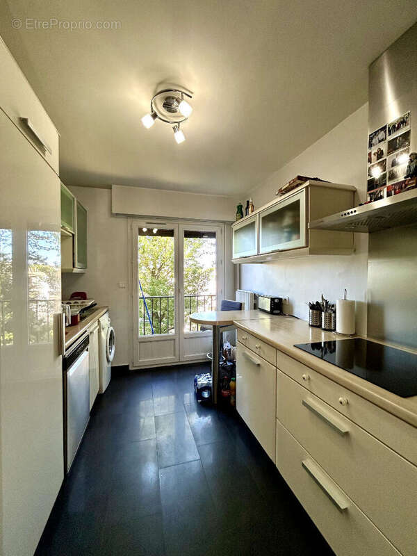 Appartement à LE PERREUX-SUR-MARNE