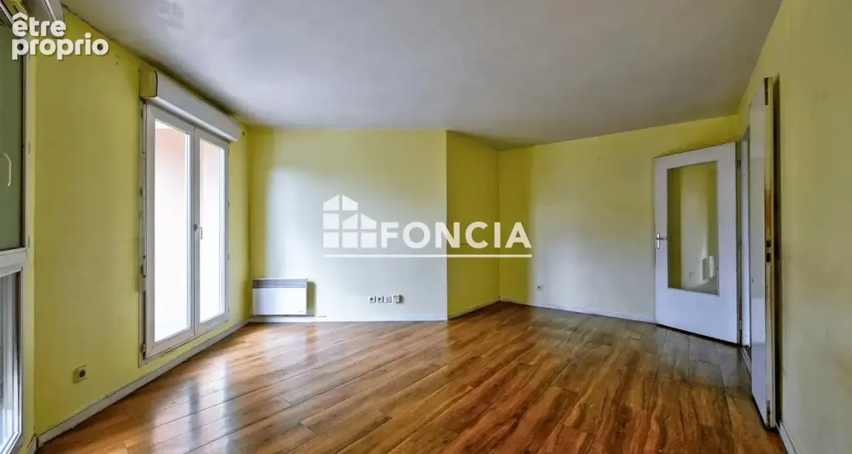 Pontoise appartement dans residence securisee a 3 minutes du rer c avec balcon et parking - photo 2