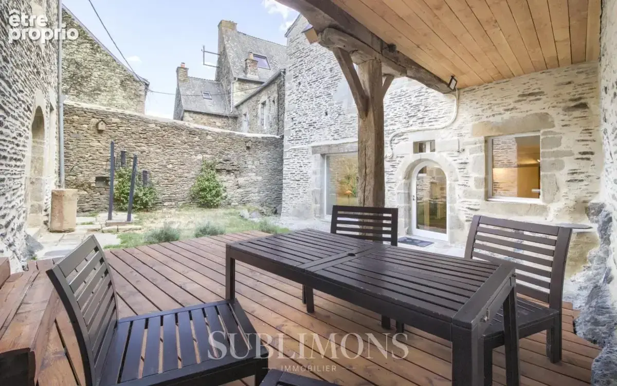 Deux maisons. Cinq siècles d'histoire. Une seule adresse pour i - photo 14