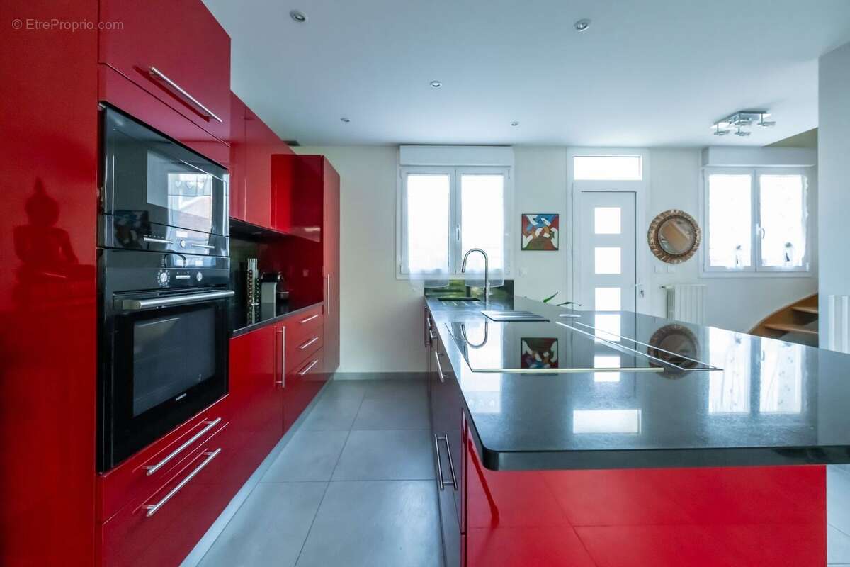 Maison à SAINT-MAUR-DES-FOSSES