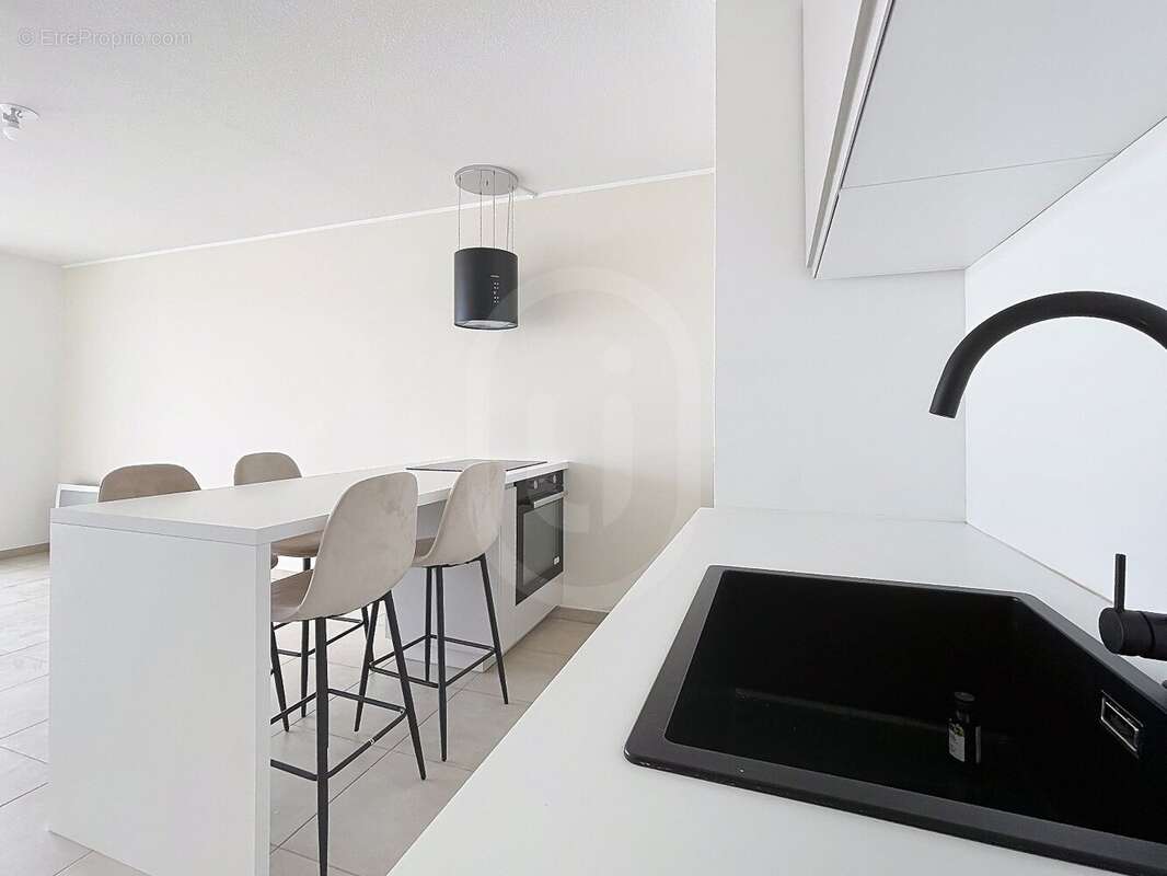 Appartement à LATTES