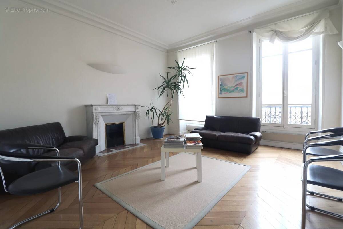 Appartement à VERSAILLES