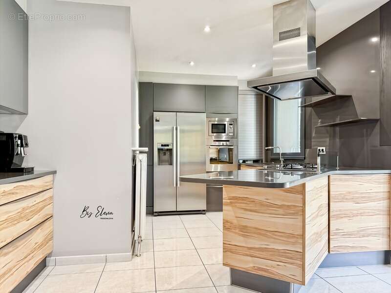 Maison à BUSSY-SAINT-GEORGES