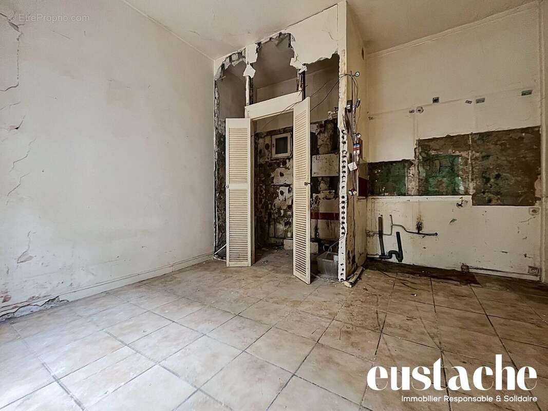 Appartement à PARIS-18E