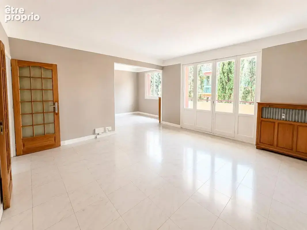 Aix Quartier Pigonnet – Appartement T4/5 traversant de 81 m² avec balcon, cave et stationnement - photo 2