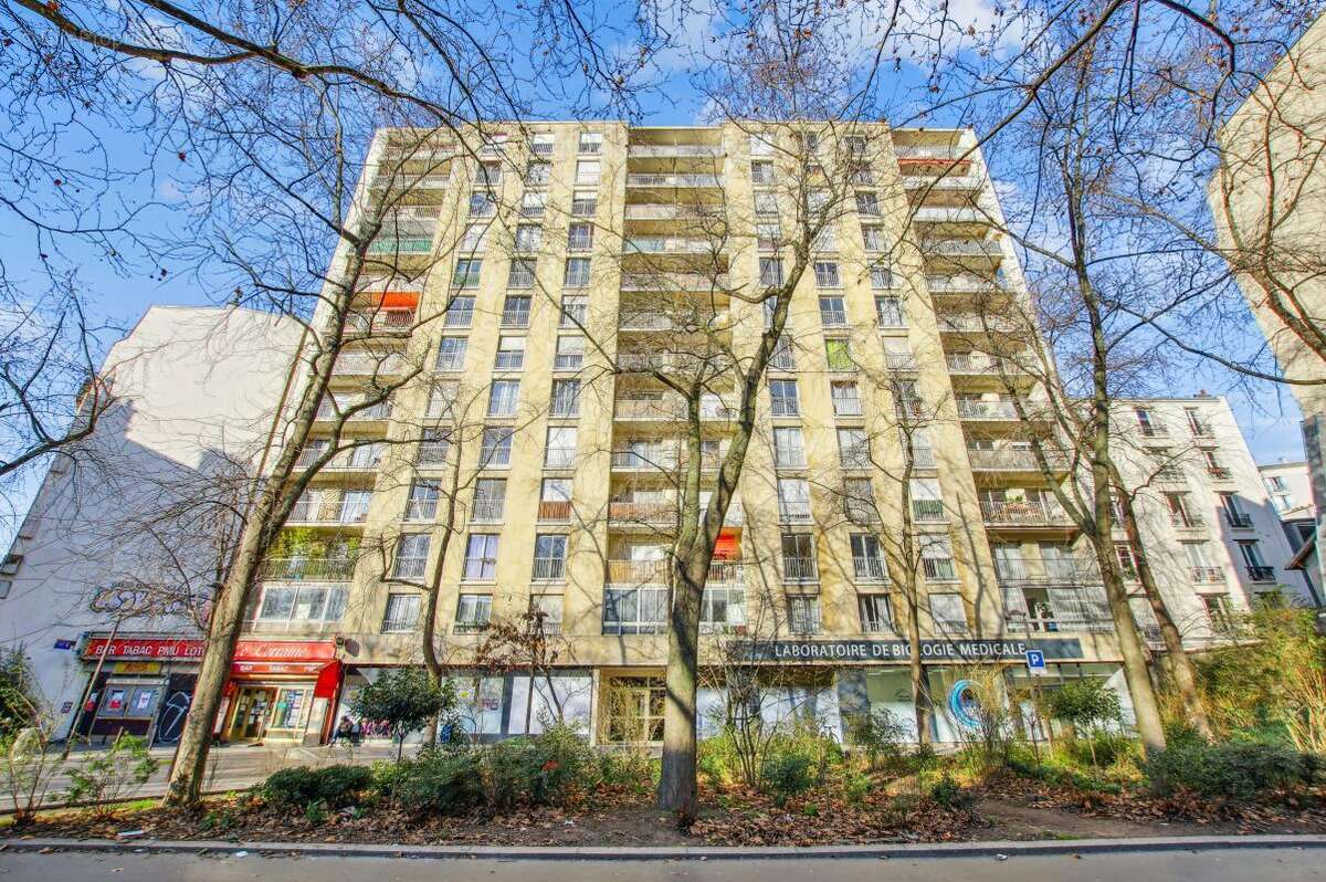 Appartement à PARIS-19E