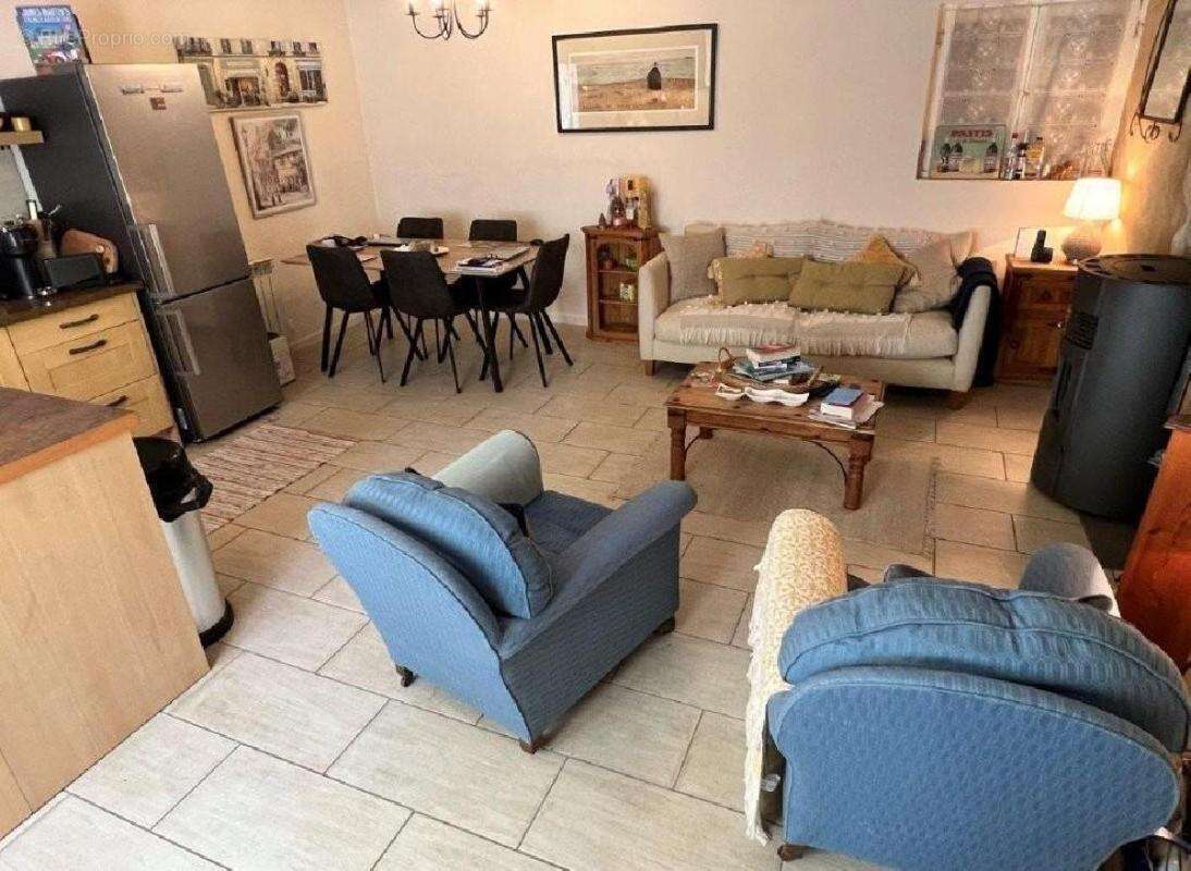 Maison à VERTEUIL-SUR-CHARENTE