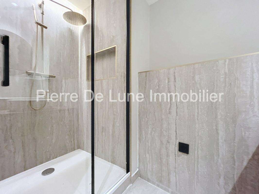 Appartement à LYON-1E