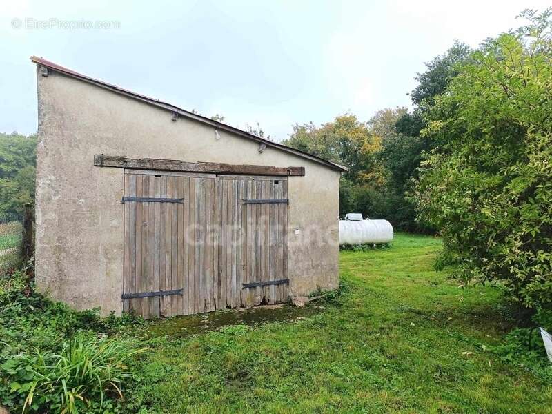 Maison à LES BORDES