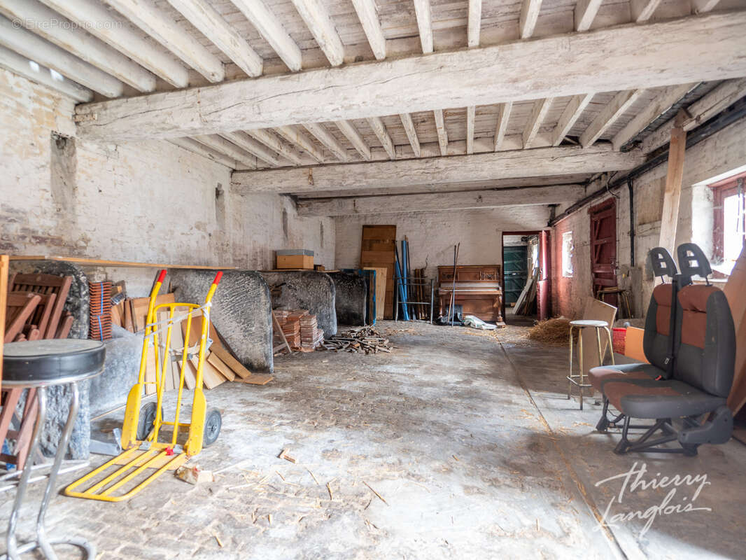 Maison bourgeoise de caractere sur 2 445m2 - photo 24