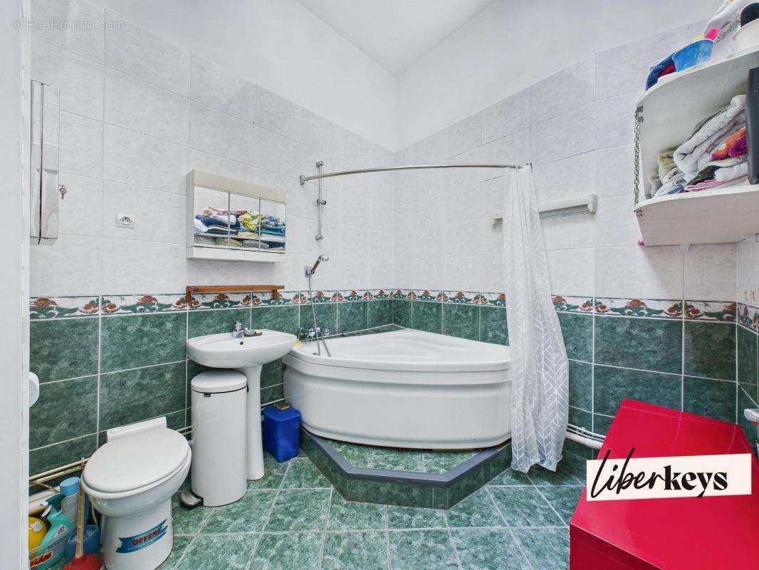 Appartement à PARIS-10E