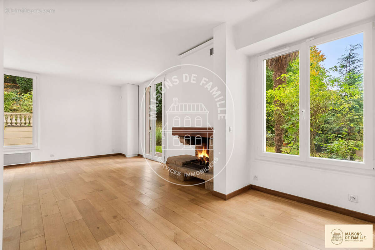 Appartement à BOUGIVAL