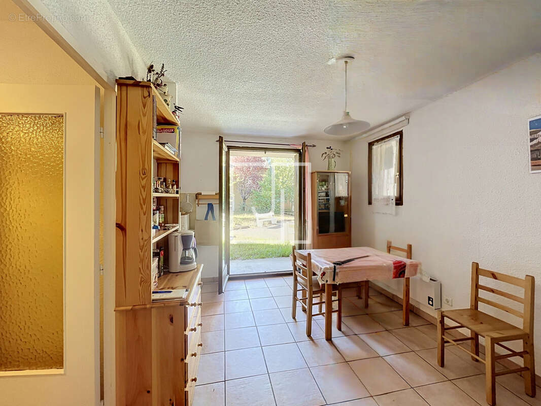 À vendre à Jausiers 04850, studio avec terrasse - photo 3