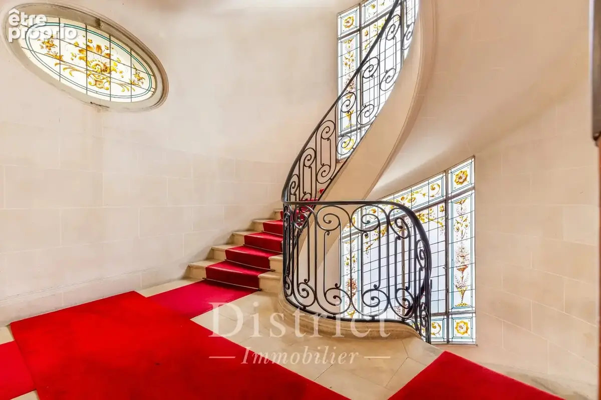 Exclusivité - Niel / Ternes. Appartement familial de 280 m² . Plan parfait. - photo 7