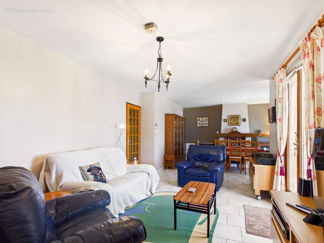 Jolie maison de plain-pied de 3 chambres, lumineuse et spacieuse - photo 4