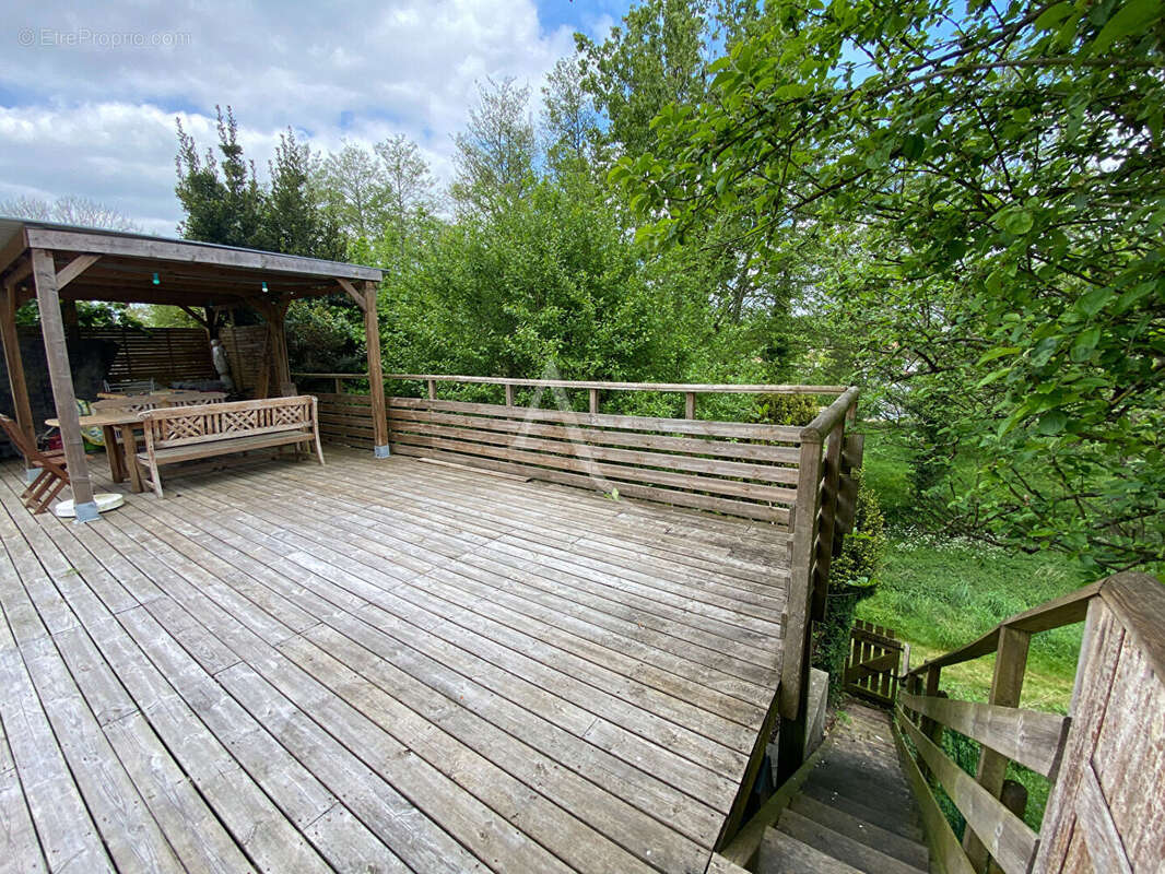 Maison à LA CHAPELLE-ACHARD