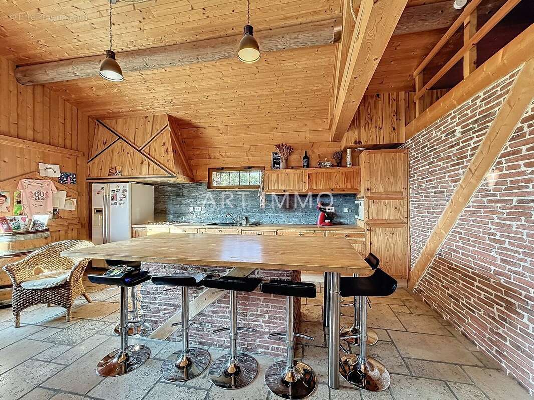 A vendre bergerie entierement renovee avec vue degagee a murs - photo 6