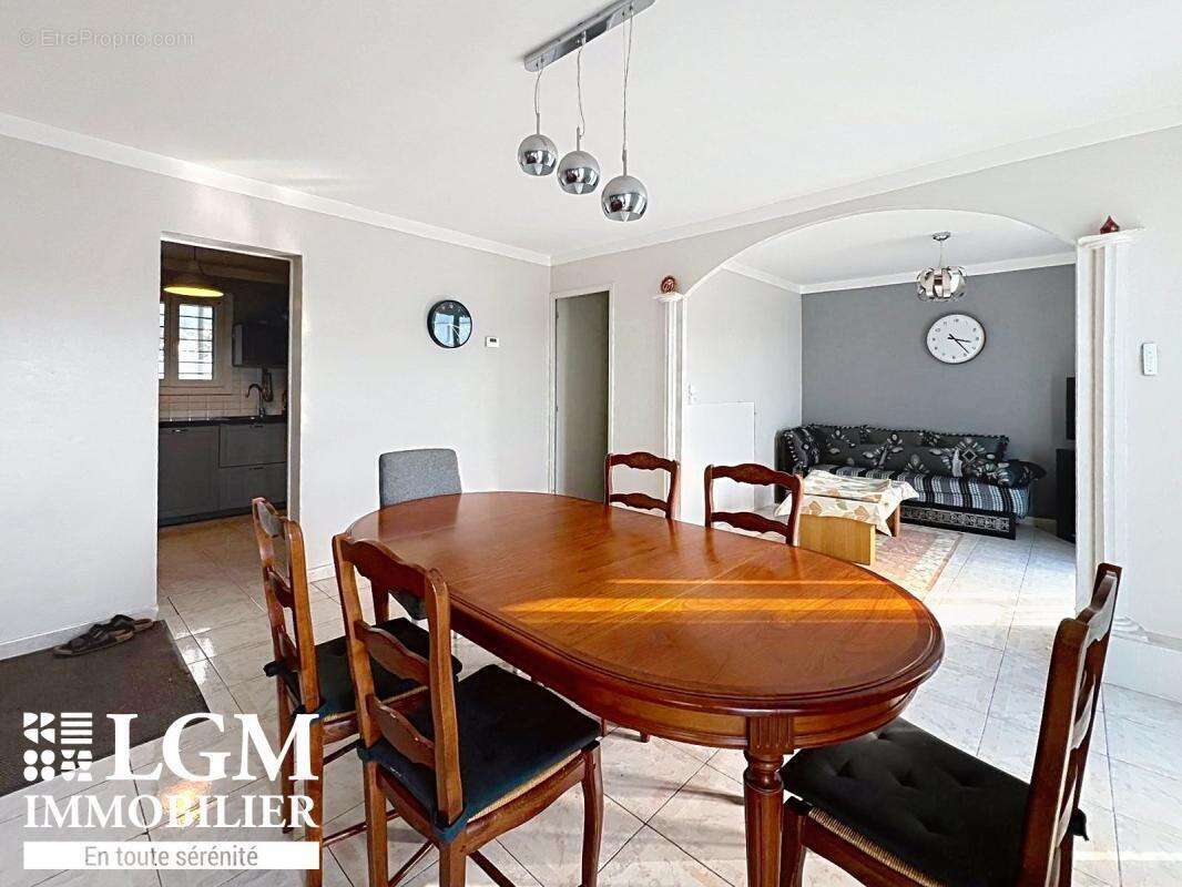 Appartement à VITROLLES