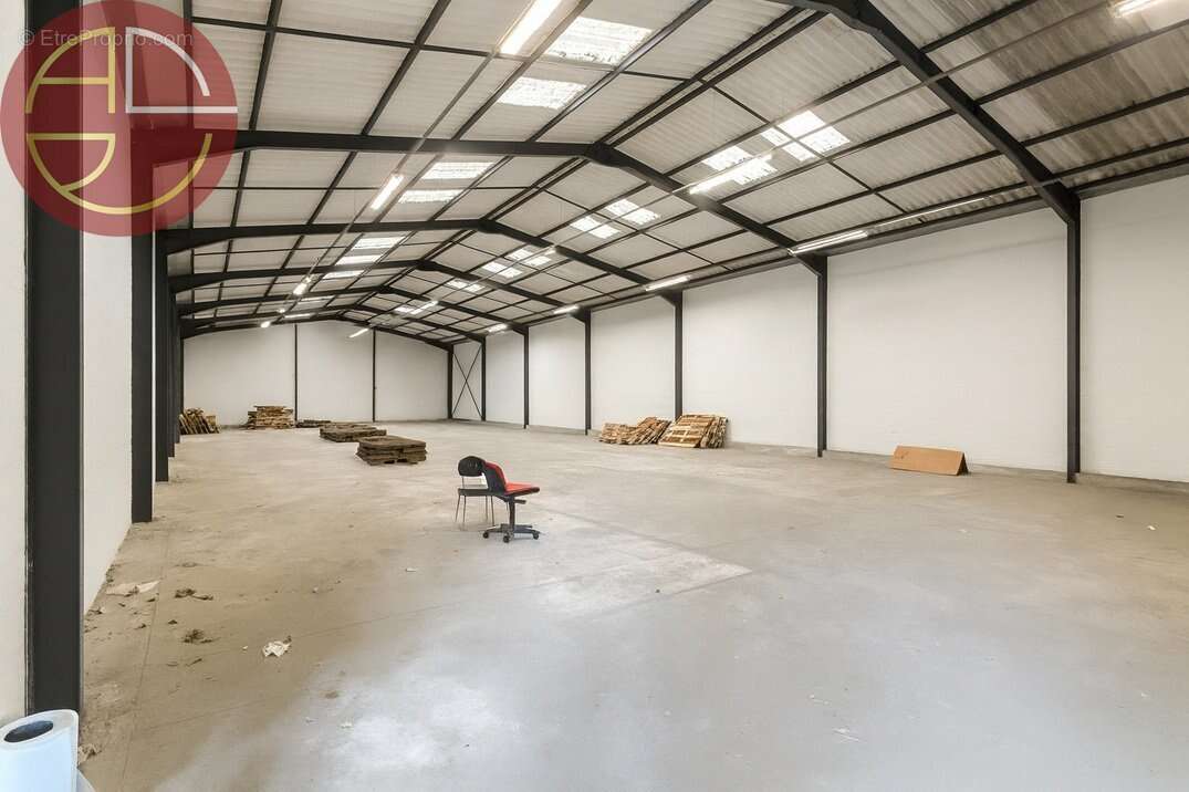 Commerce à LESPINASSE