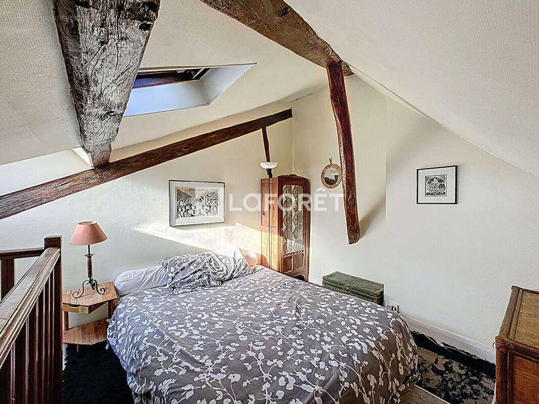 Appartement à PARIS-8E