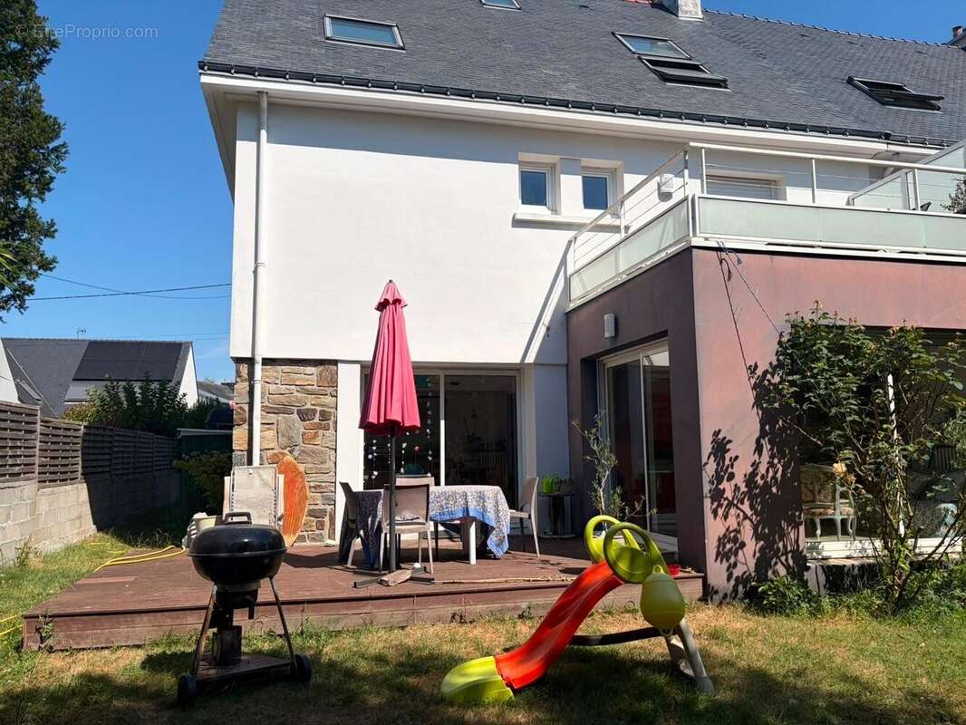 Maison 193 m² à Larmor-Plage  - photo 4