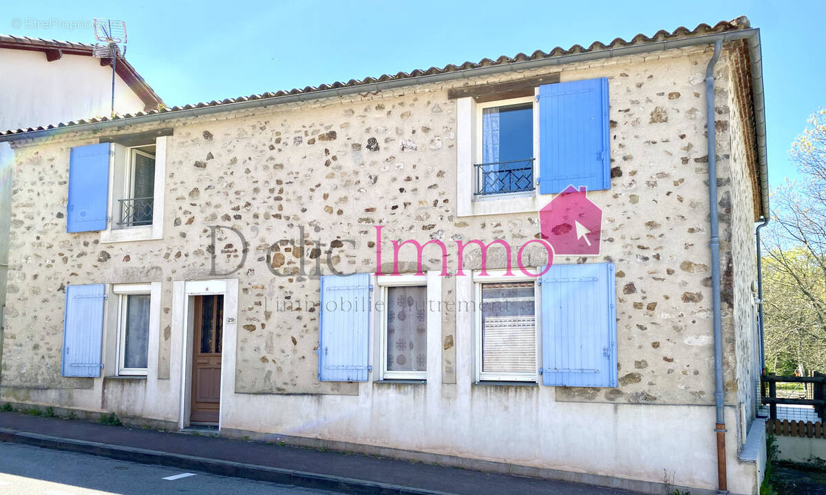 Maison à LES CLOUZEAUX
