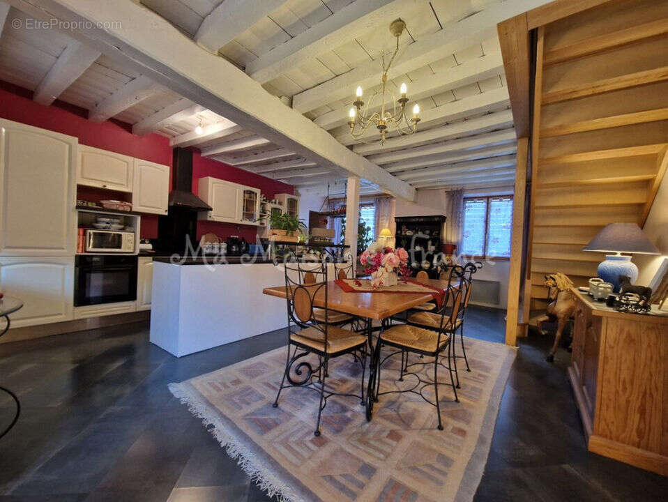 Maison à SAINT-POURCAIN-SUR-SIOULE