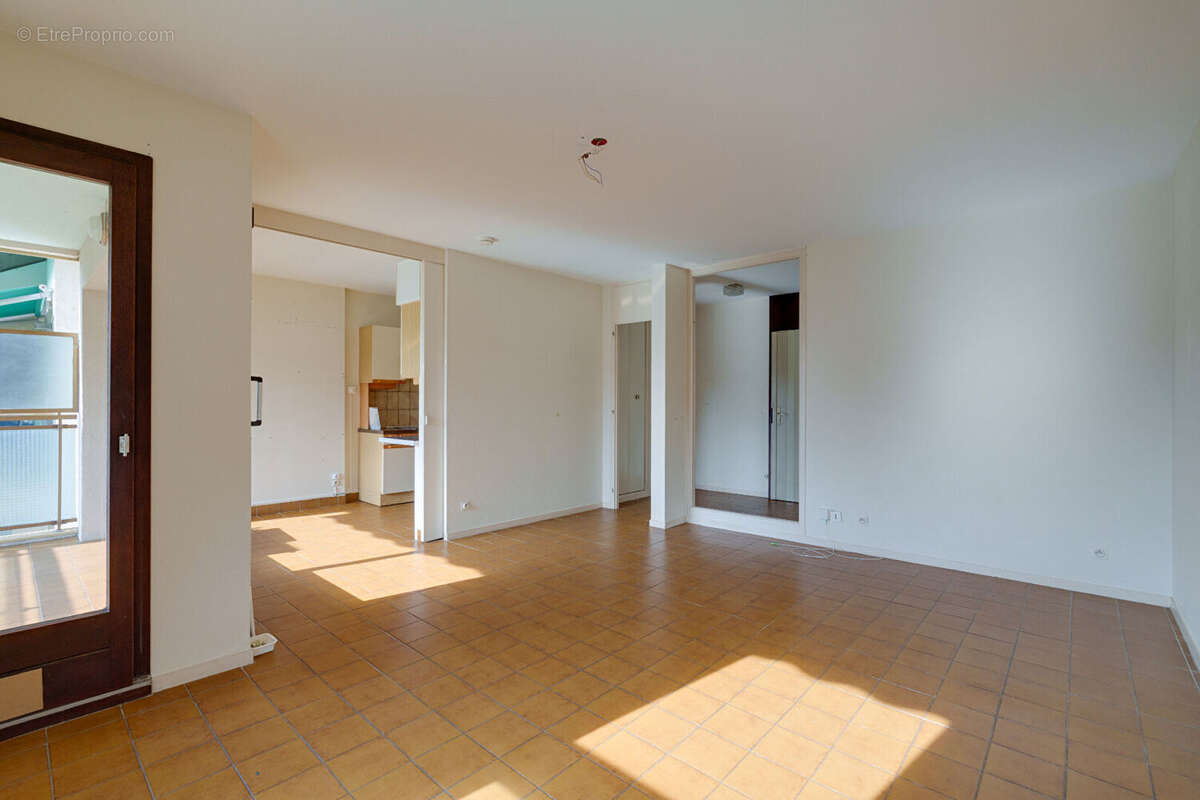Appartement Evian Les Bains 3 pièces 65.88m² en centre-ville - photo 2