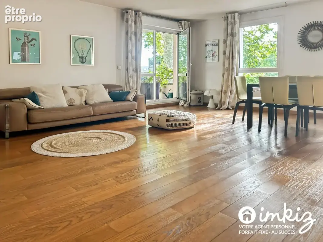 St-Maurice  T5  107 m²  balcon terrasse 2 parkings - photo 3