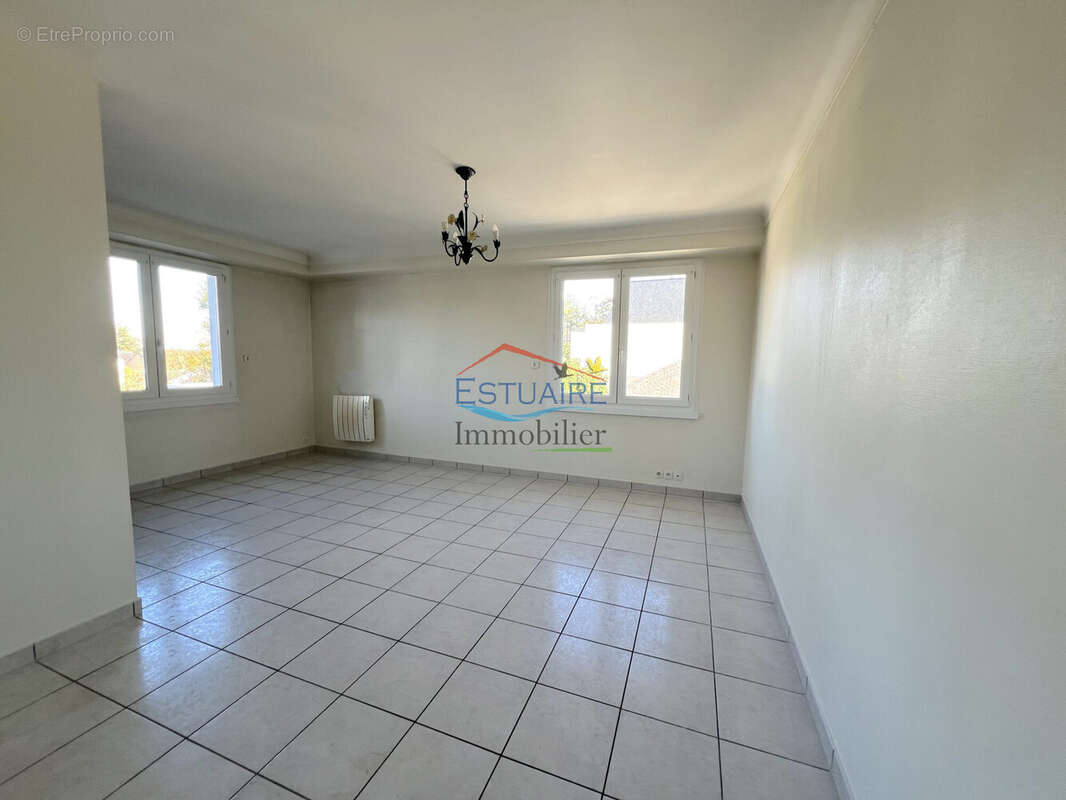 Appartement à SAUTRON