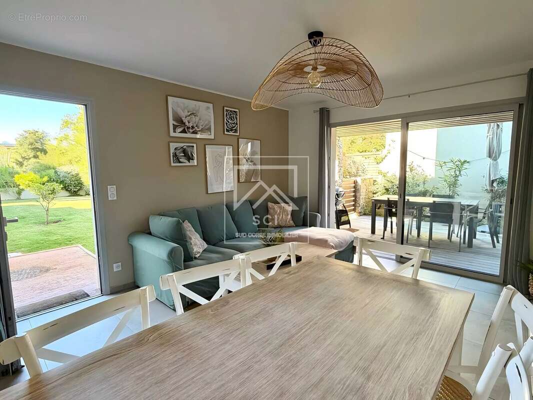 Appartement à LECCI