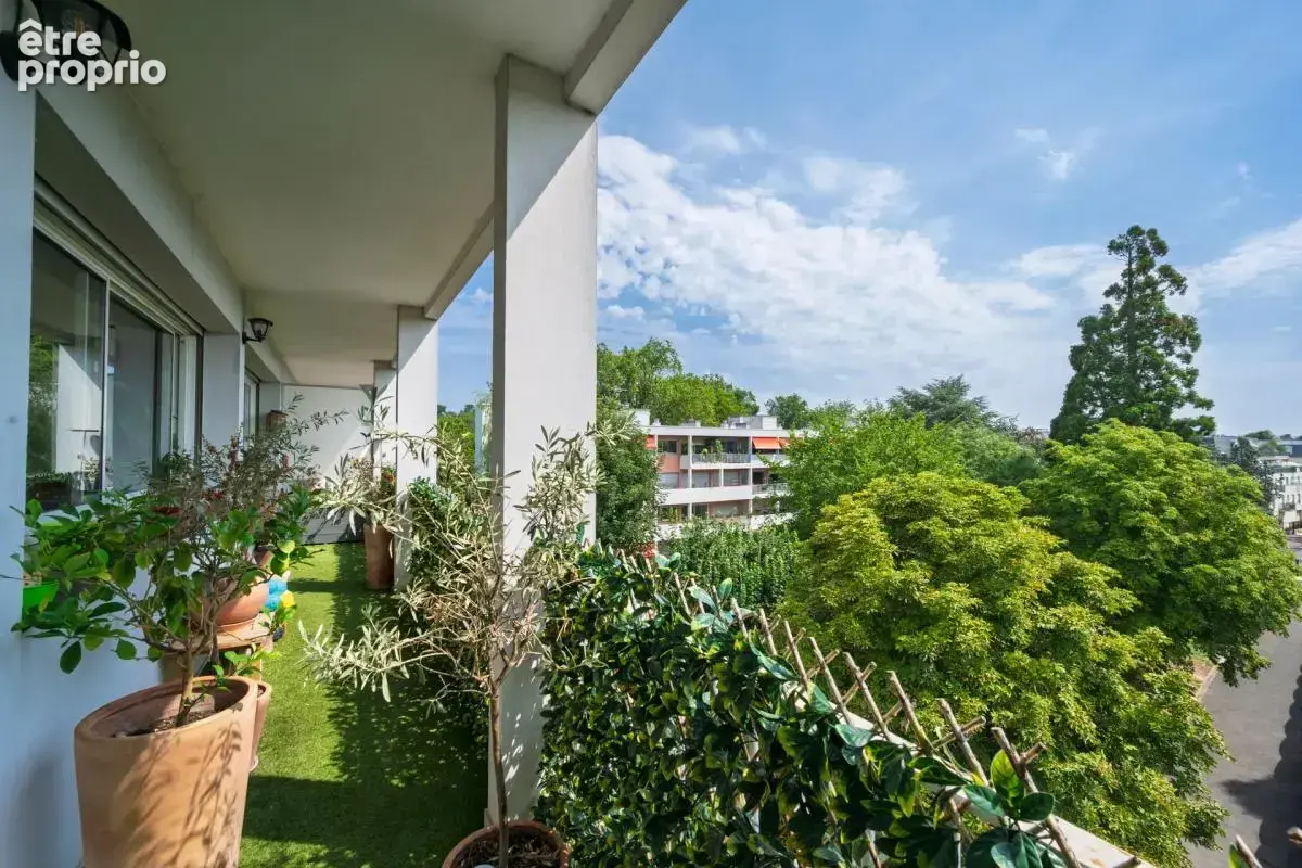 Appartement familial avec terrasse - Dernier étage –  Garches - photo 6