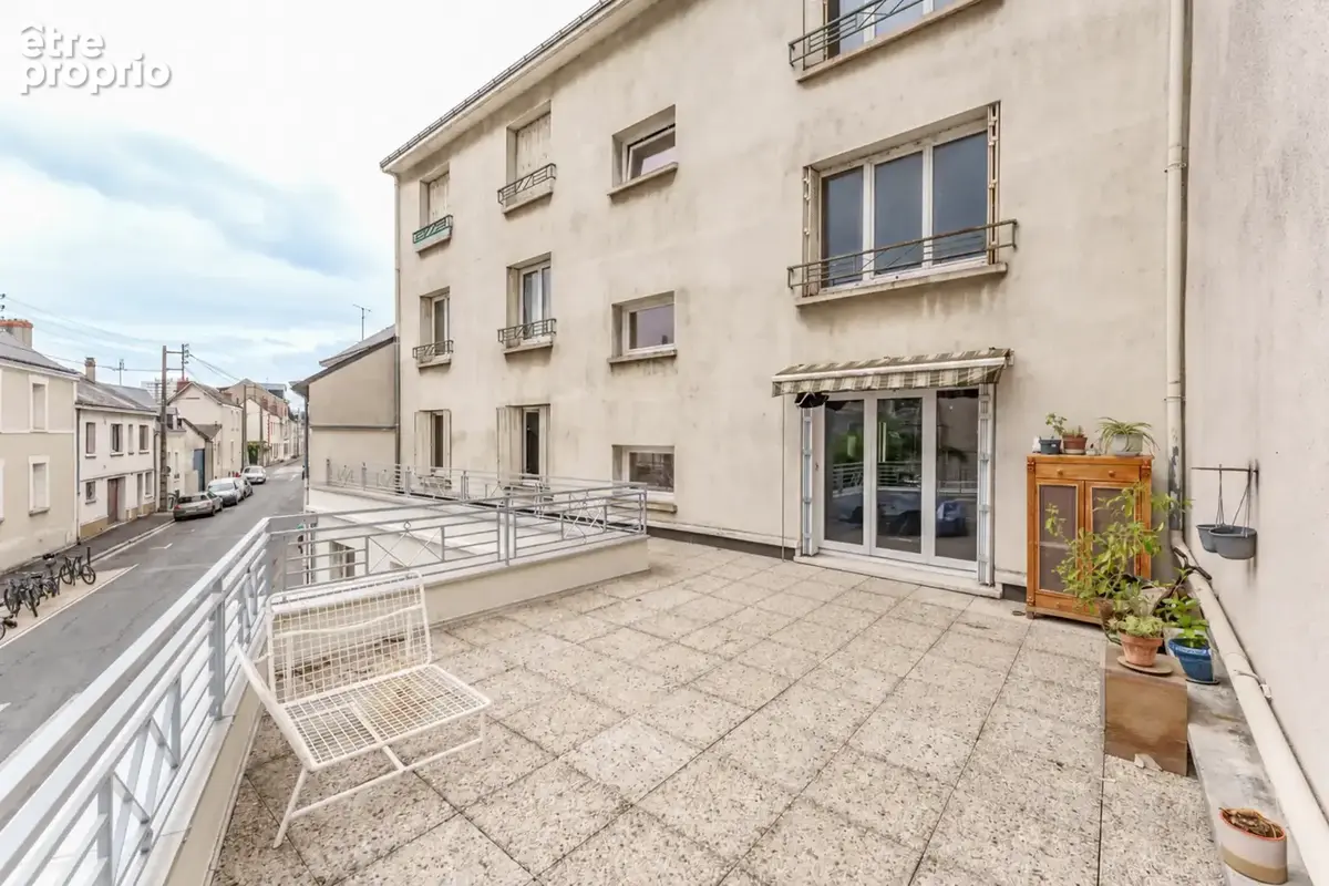Investissement ensemble immobilier tours centre 5 logements 2 locaux commerciaux en exclusivite - photo 6