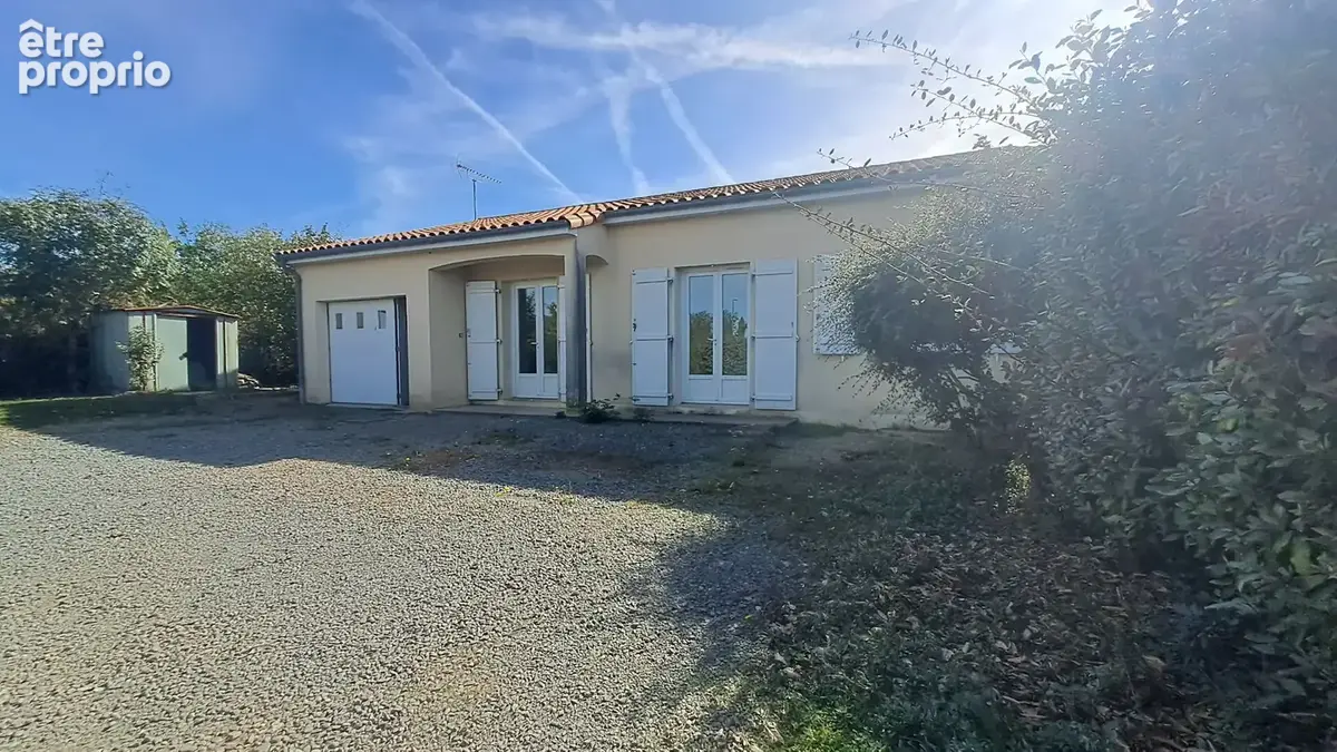 Photo Maison à Coulonges-Sur-L'autize au prix de 163 500€