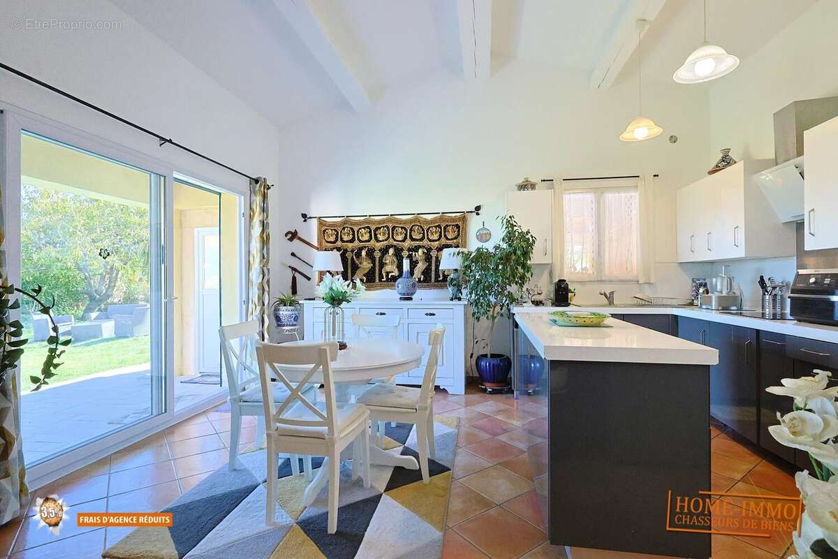 Maison à SAINT-JEANNET