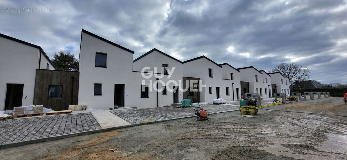 Maison à GRAND-CHAMP