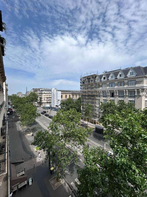 Appartement à PARIS-14E