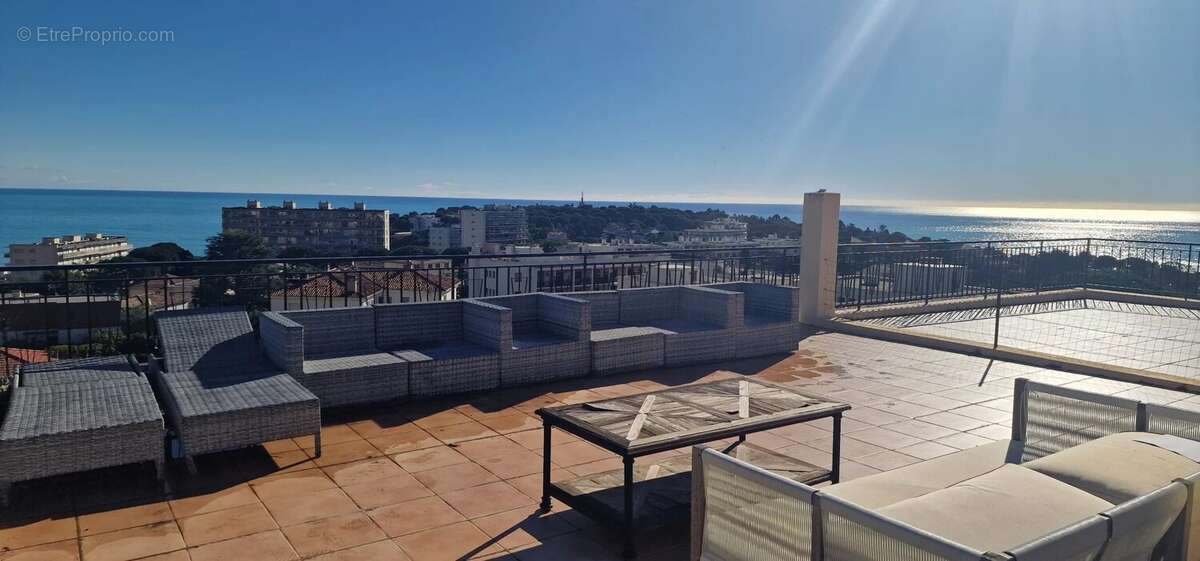 Appartement à ROQUEBRUNE-CAP-MARTIN